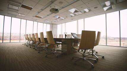 How To Review & Trust A Business Class Consolidator